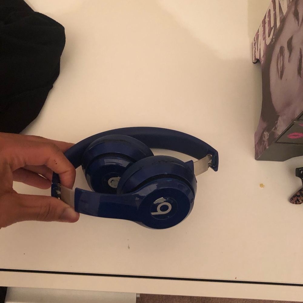 Beats solo wireless
